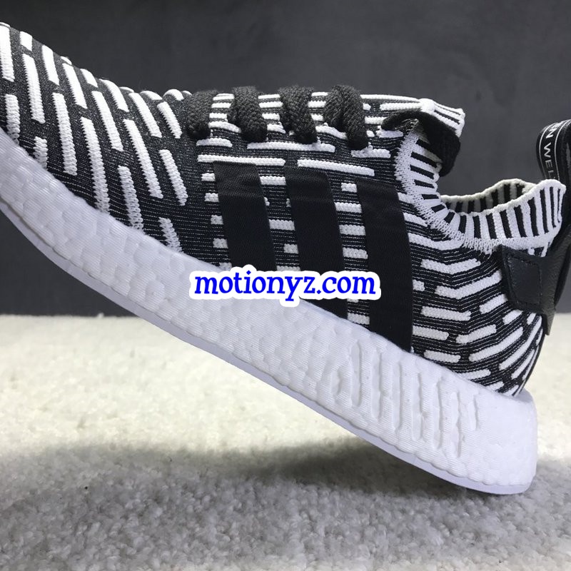 Adidas Originals NMD R2 Primeknit Collegiate Navy White
